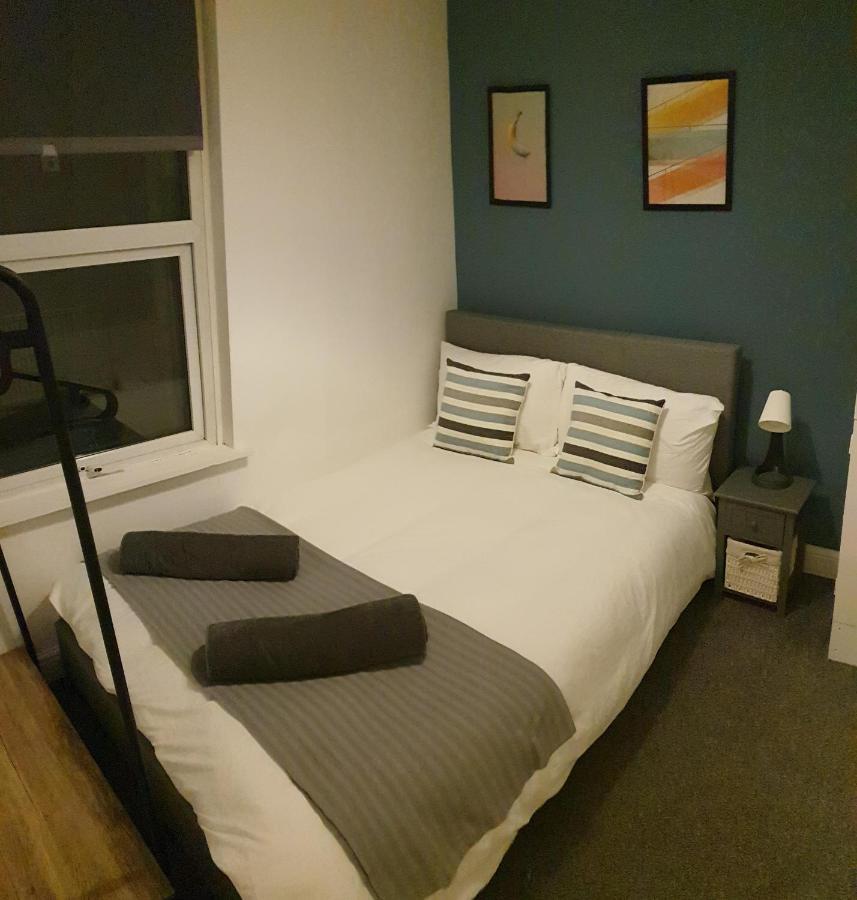 4 Bedrooms, Sleeps 10, Near Lfc & Efc Λίβερπουλ Εξωτερικό φωτογραφία
